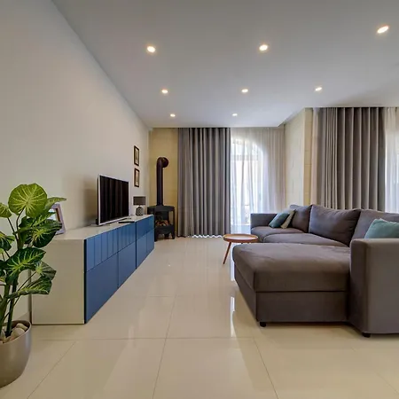 3-bedroom In Gozo With Shared Pool, Bbq And Terrace 公寓