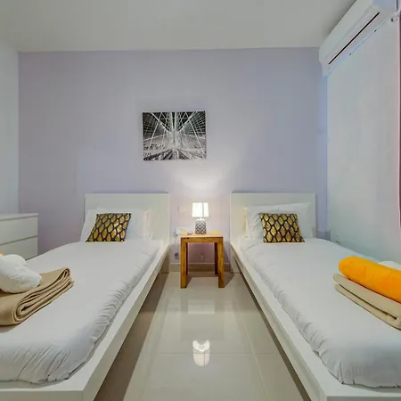 公寓 3-bedroom In Gozo With Shared Pool, Bbq And Terrace *