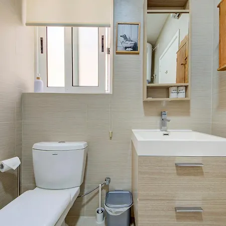 3-bedroom In Gozo With Shared Pool, Bbq And Terrace 公寓 加斯利