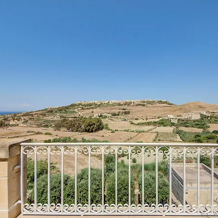 3-bedroom In Gozo With Shared Pool, Bbq And Terrace * 加斯利