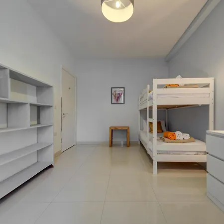 3-bedroom In Gozo With Shared Pool, Bbq And Terrace 公寓 加斯利