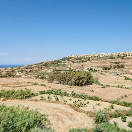 3-bedroom In Gozo With Shared Pool, Bbq And Terrace 公寓