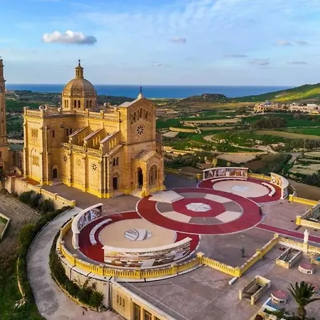3-bedroom In Gozo With Shared Pool, Bbq And Terrace 公寓